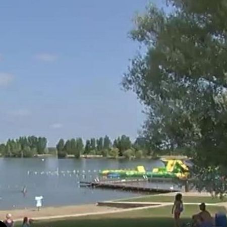 Studio Sur La Plage Des Dagueys Libourne Exteriör bild